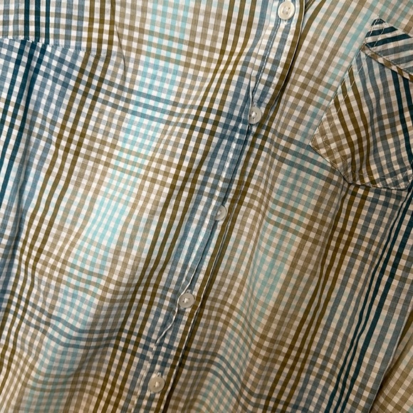 Women’s button up - Picture 4 of 5